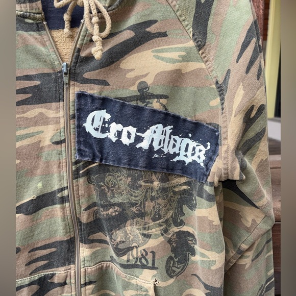 Jacket - Picture 2 of 15